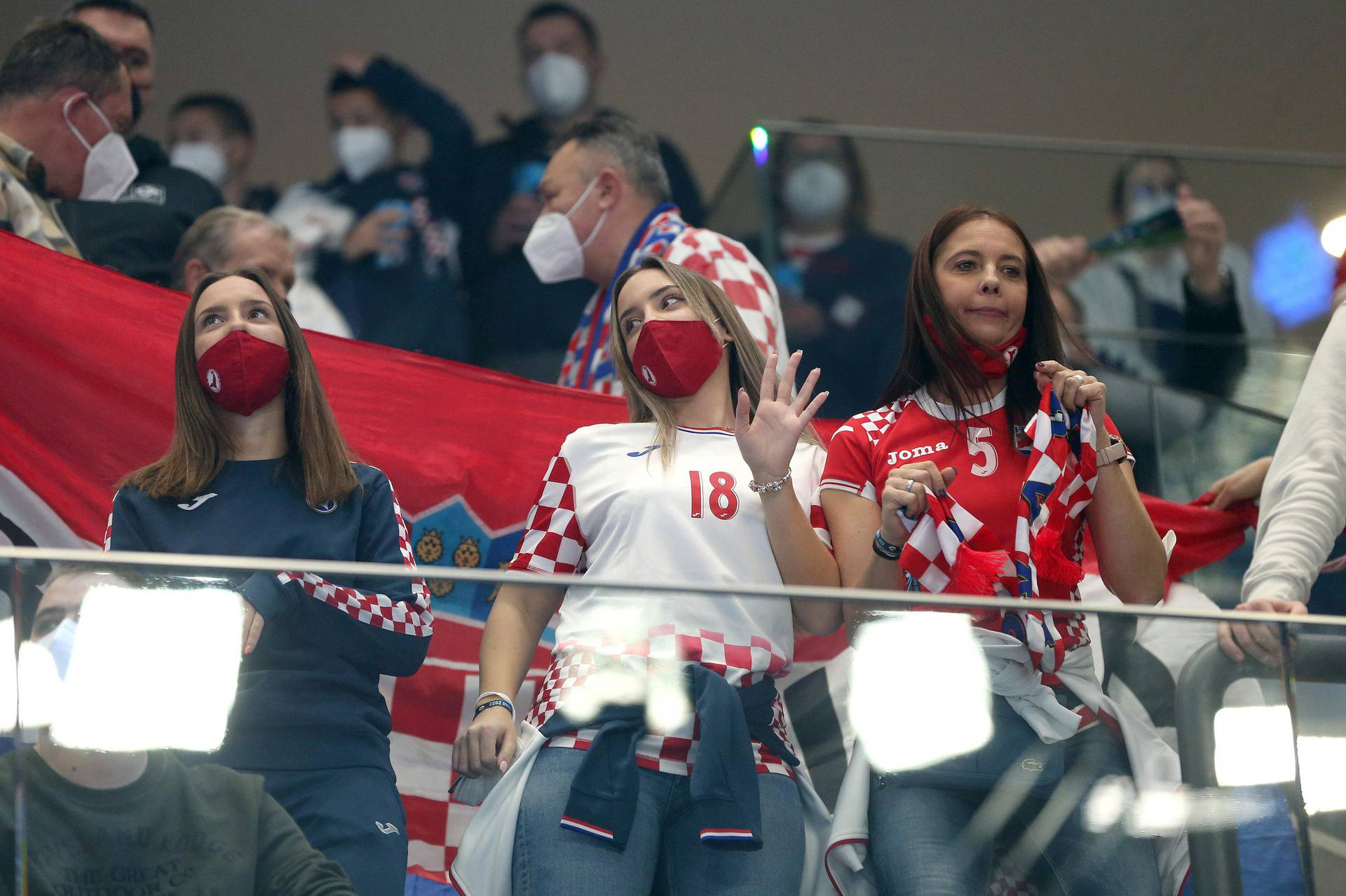 Szeged: Atmosfera u dvorani prije početka utakmice između Hrvatske i Francuske