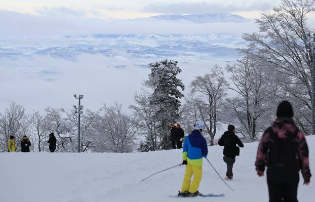 Zagreb: Započela skijaška sezona na Sljemenu 