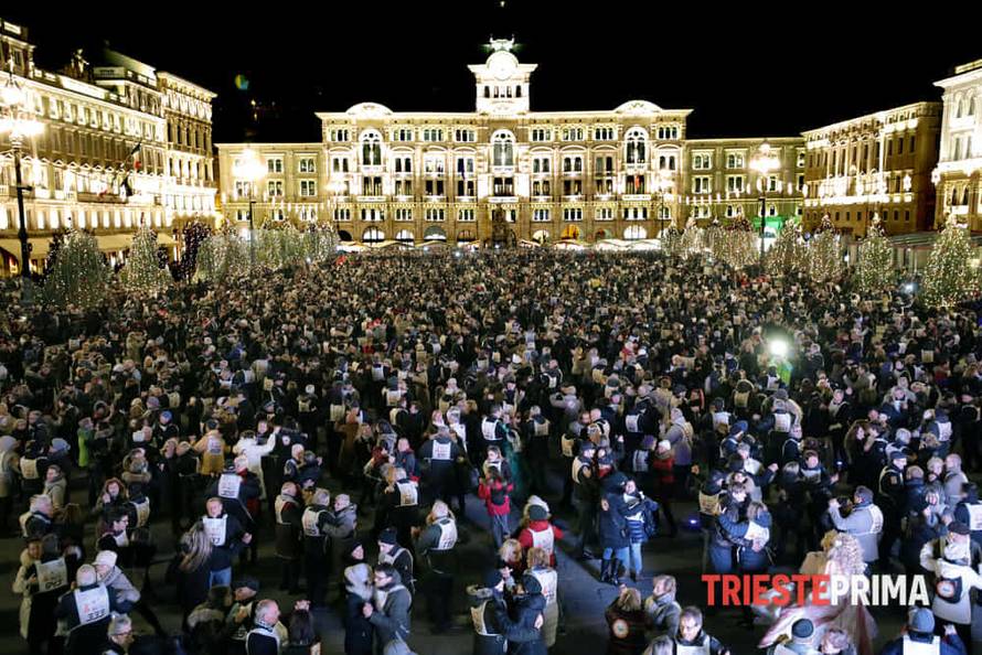 Najveći valcer na svijetu plesao se u Trstu: Oborili su rekord