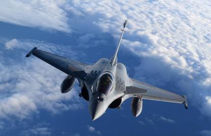 Vlada ipak kupuje vojne avione, stići će i ponuda iz Francuske?