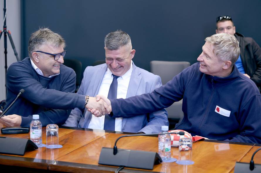 Zagreb: Održan okrugli stol "Zakonska zaštita Deklaracije o Domovinskom ratu"