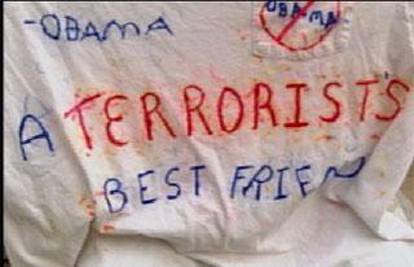 Suspendirali dječaka zbog majice o 'teroristu' Obami