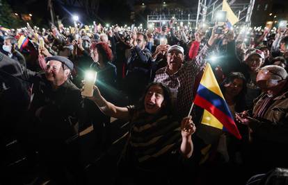Kolumbijci prosvjeduju u znak potpore socijalnih i ekonomskih reformi predsjednika ljevičara
