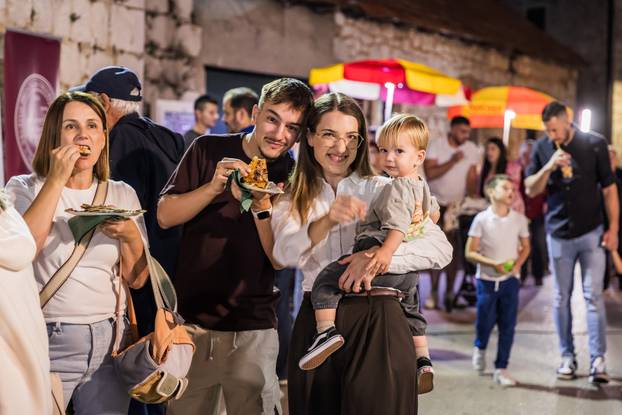 Vrgorac:  Održana 25 Biklijada napitak koji se pravi od Kozijeg Mlijeka i mladog Vina