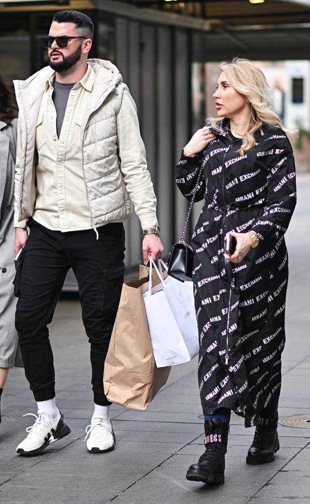 Zagreb: Influencerica Petra Meštrić u društvu prijatelja na špici