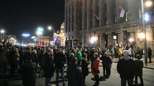 Beograd: Ispred Ustavnog suda održan prosvjed koalicije Srbija protiv nasilja