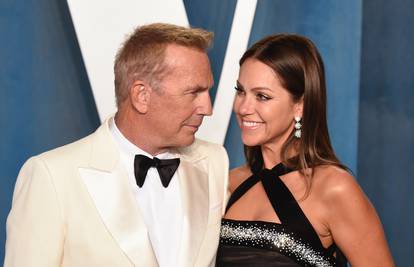 Kevin Costner otkrio voli li još Christine Baumgartner nakon teškog razvoda: 'Ovo je loše'