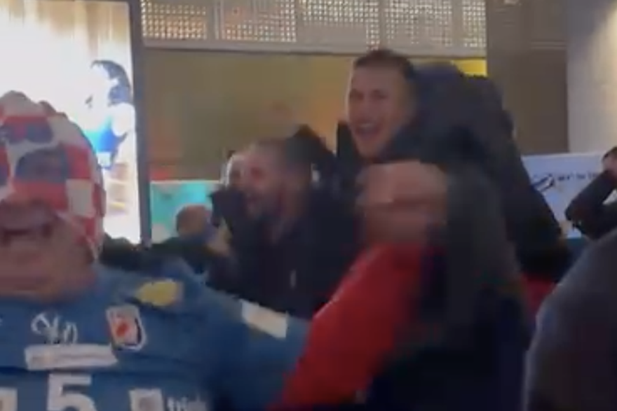 Rukometa&scaron;i slave s navija&ccaron;ima