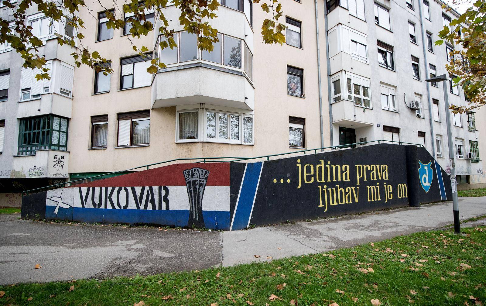 Zagreb: Murali i grafiti Bad Blue Boysa posvećeni Dinamu