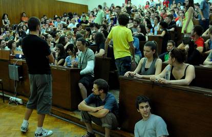 Studentski zbor: Filozofski fakultet je talac svog dekana