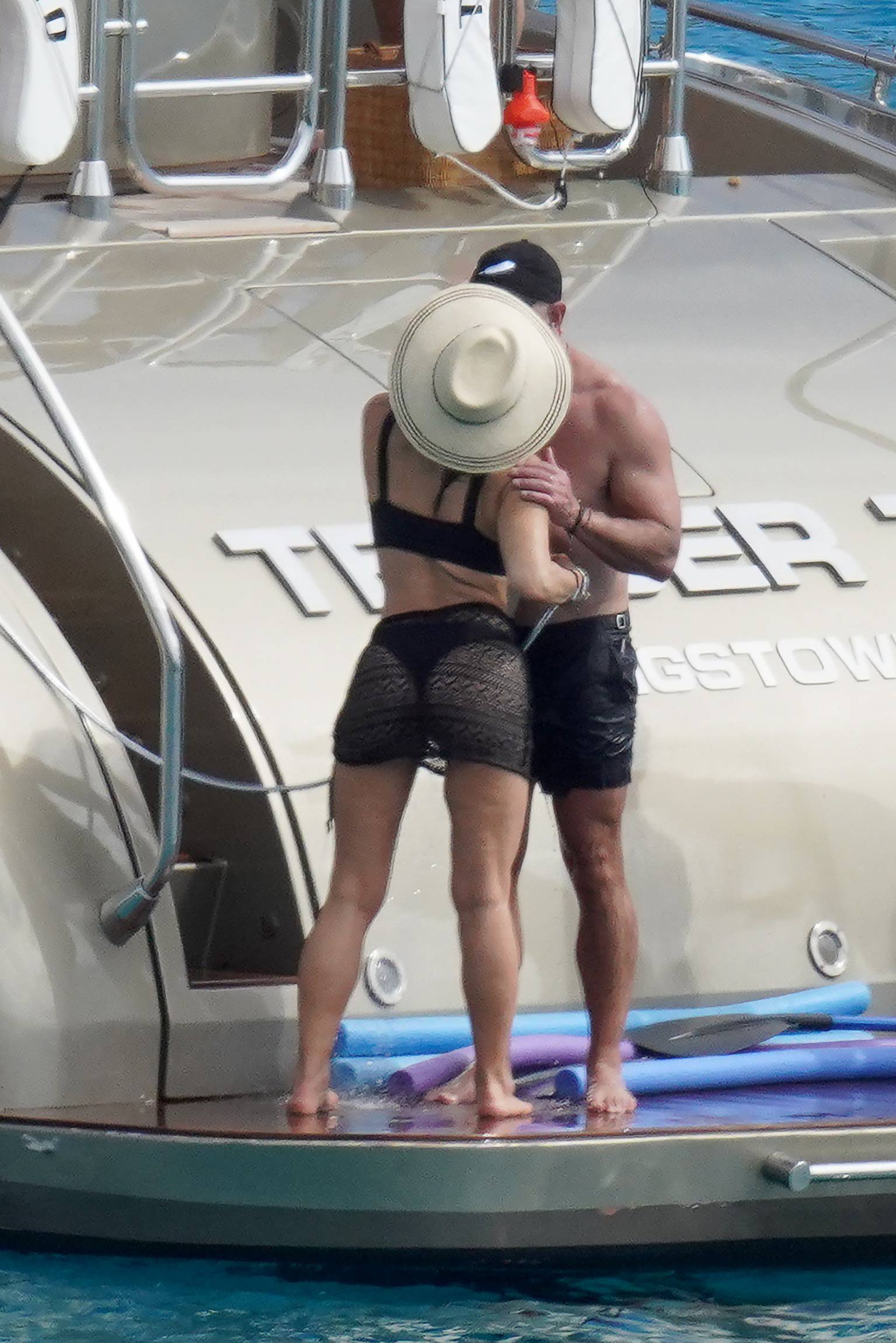 EXCLUSIVE: Billionaire beefcake Jeff Bezos and Lauren Sanchez enjoy a boat day with their family during holiday season in St Barts