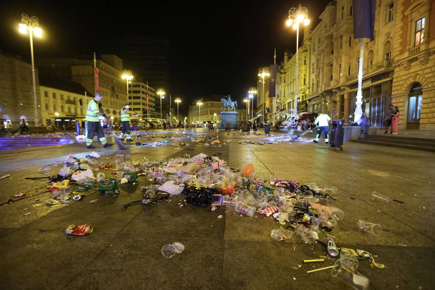Zagreb: Čišćenje smeća nakon gledanja utakmice  