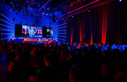 Trećina hrvatskih đaka jednom mjesečno doživi online nasilje