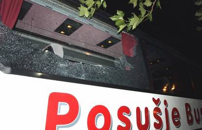 U Mostaru bacali kamenje na bus katoličke mladeži 