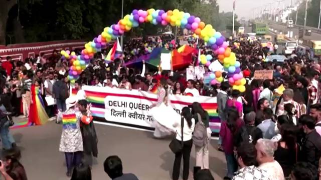 VIDEO Indijska LGBTQ zajednica prosvjeduje zbog odbijanja legalizacije gay brakova