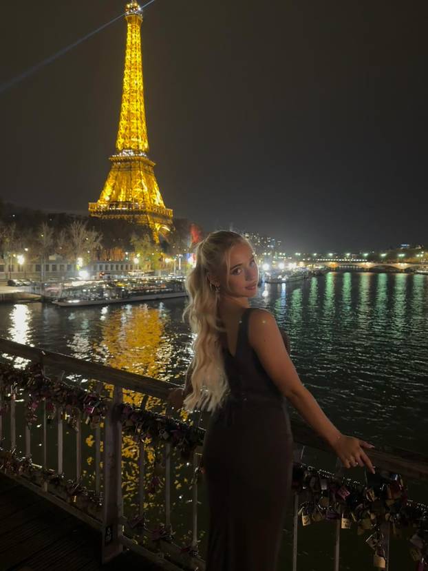 FOTO Bujna plavuša zavela je Vuškovićeva budućeg suigrača