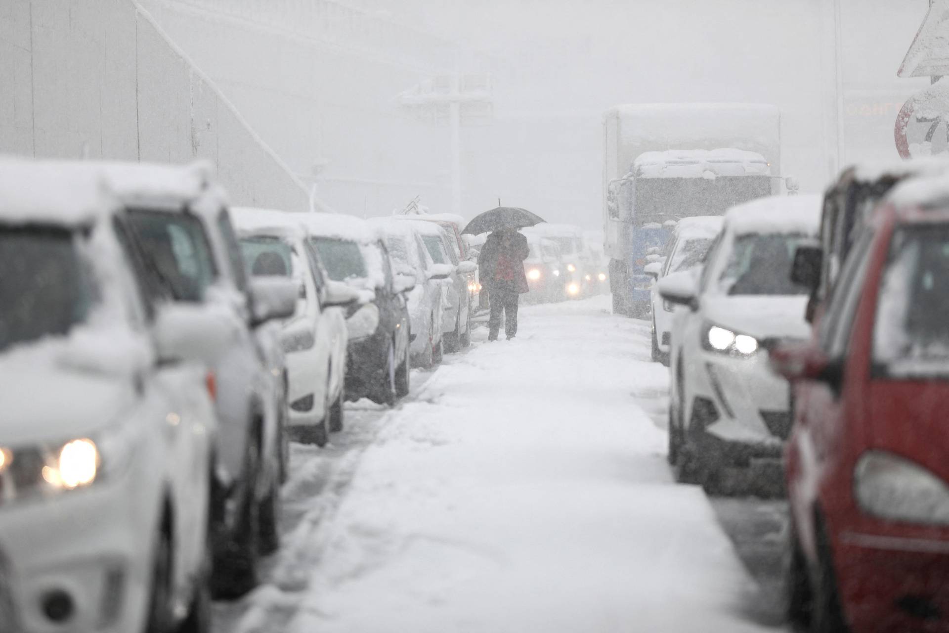 Heavy snowfall in Athens