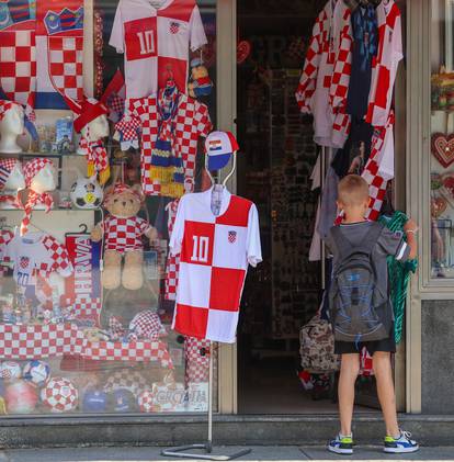 GALERIJA U Zagrebu je blizu 30, Knin najtopliji, more preko 25°C