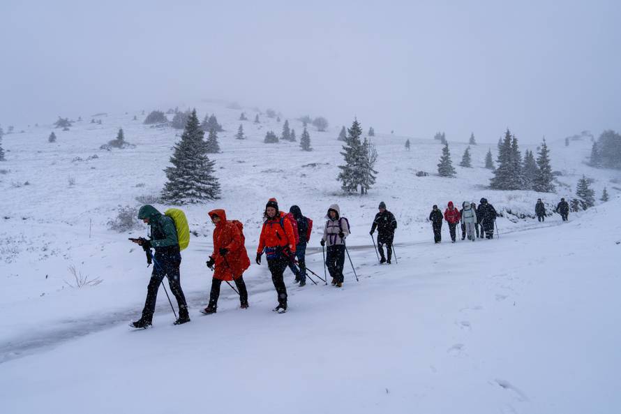 Zavižan: Snijeg pao u Nacionalnom parku Sjeverni Velebit