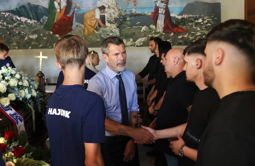 Zmijavci: Posljednji ispraćaj Ivana Gudelja