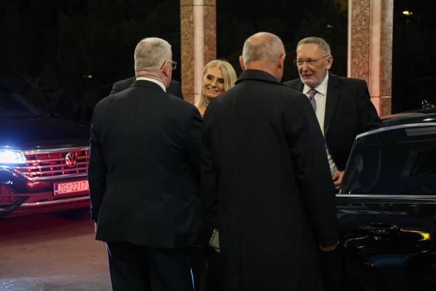 Zagreb: Dolazak uzvanika na svadbu Marijana Kustića i Nike Perenčević