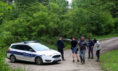 Fotografije palog aviona: 'Ipak je odgođeno izvlačenje olupine, jako je nepristupačan teren'