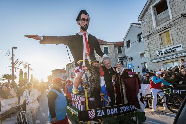 Tito i Ante Pavelić spaljeni kao Krnje u Kaštel Starom