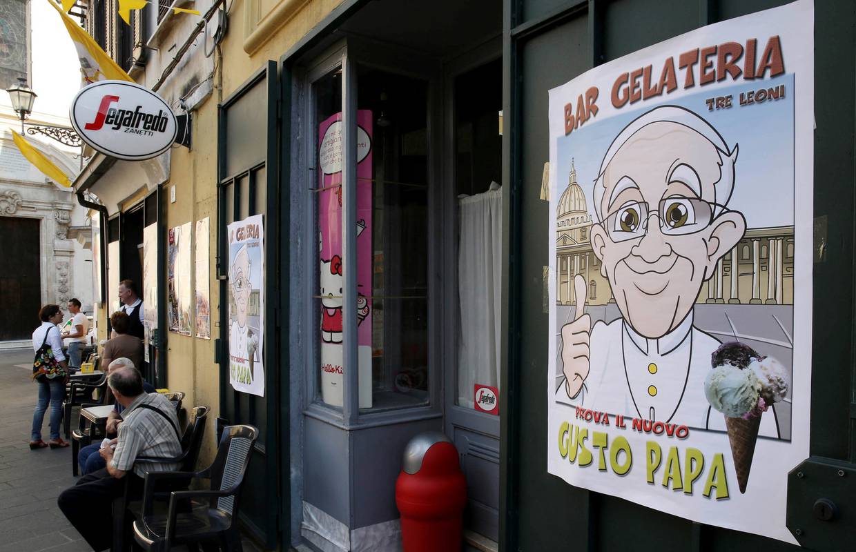 Papa Franjo je zatvorenicima poslao čak 15.000 sladoleda