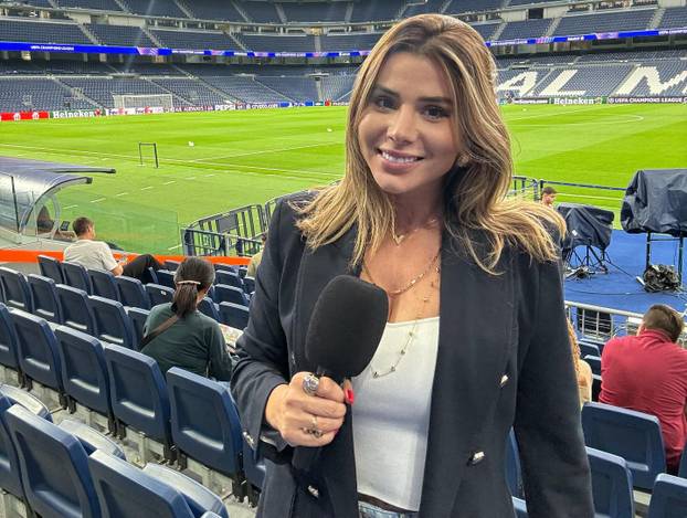 FOTO Fatalna plavuša tečno govori čak četiri jezika, a prije novinarstva bila je konobarica