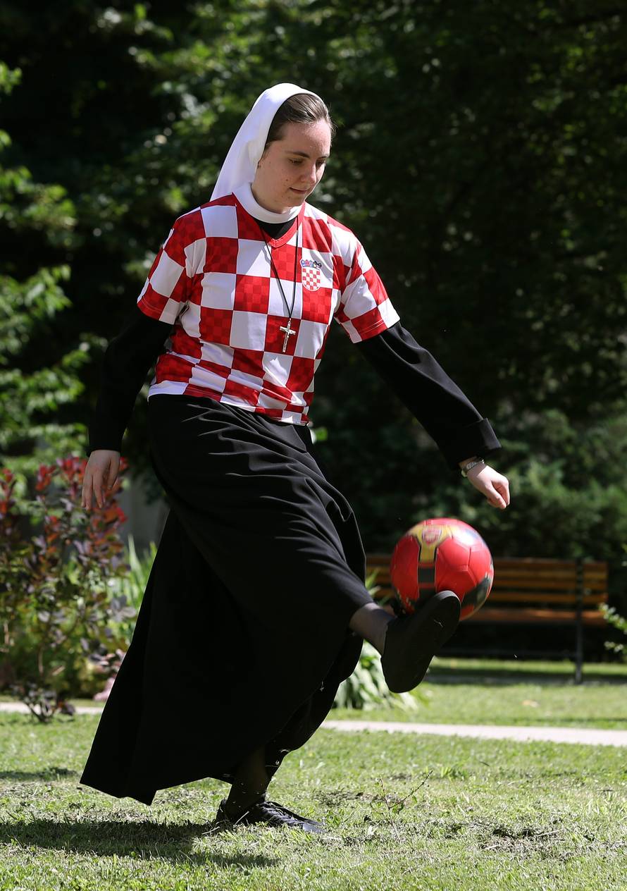 Časna s ubojitom ljevicom: I mi u samostanu bismo finale SP-a