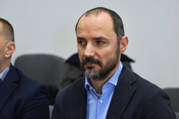 Zagreb: Početak sudjenja u aferi Po babi i stričevima