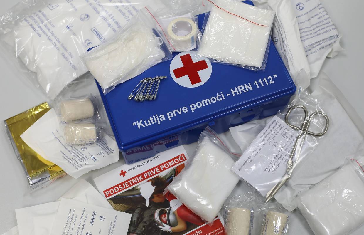 Tužbe zbog kutija prve pomoći?