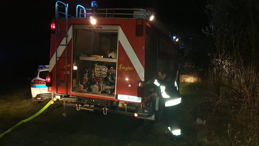 Vario je autobus s košnicama pa se zapalio: Jedva preživio...