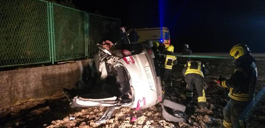 Sveti Ivan Zelina: Sletio s ceste i pao u nesvijest na -8°C. Auto je prekrio led. Pronašla ga ralica