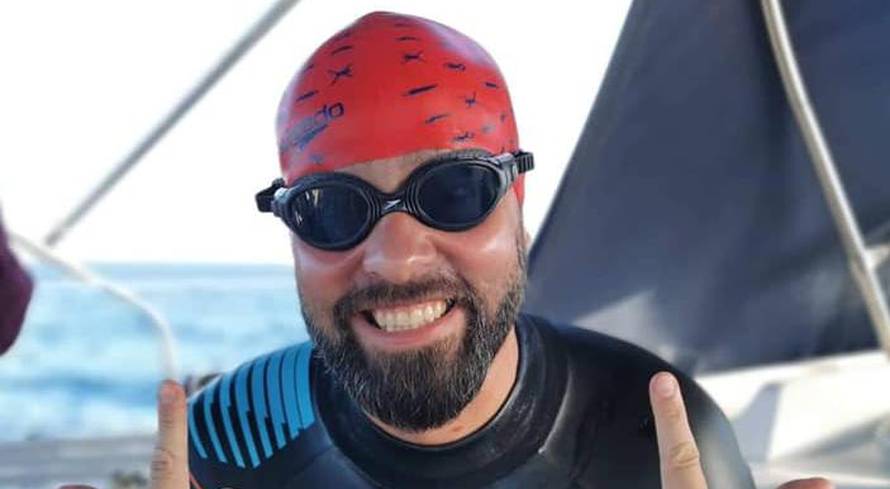 Usprkos bolovima u ramenu, Ribafish pliva prema svom cilju