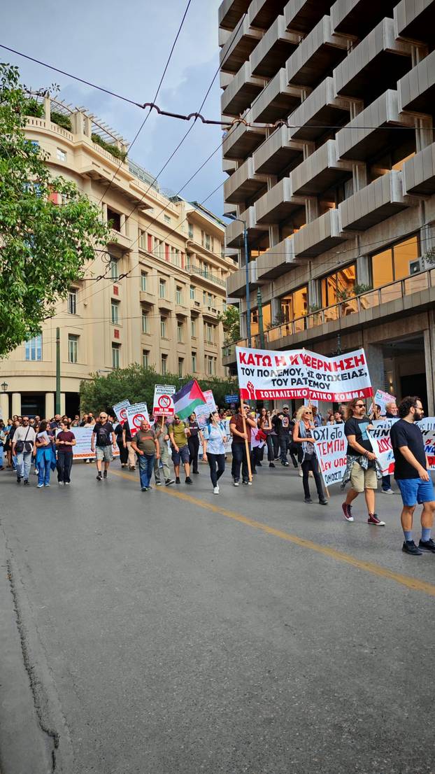 VIDEO Štrajk u Ateni: Blokiran centar, tisuće na ulicama...