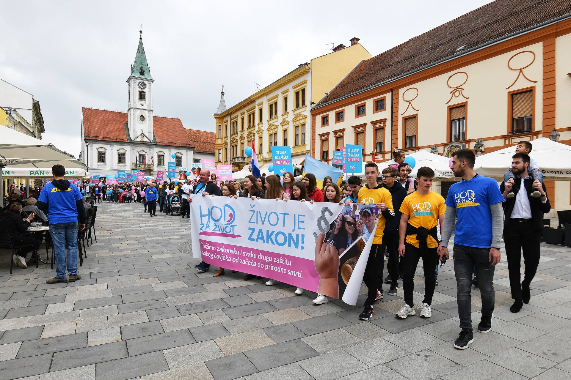 U Varaždinu u isto vrijeme Hod za život i 'Subotom za slobodu'