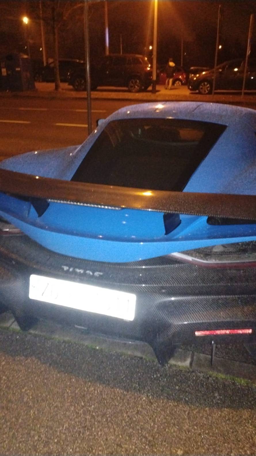 FOTO Rimac Nevera smjestila se na parking za invalide: 'To se nažalost ne može spriječiti'