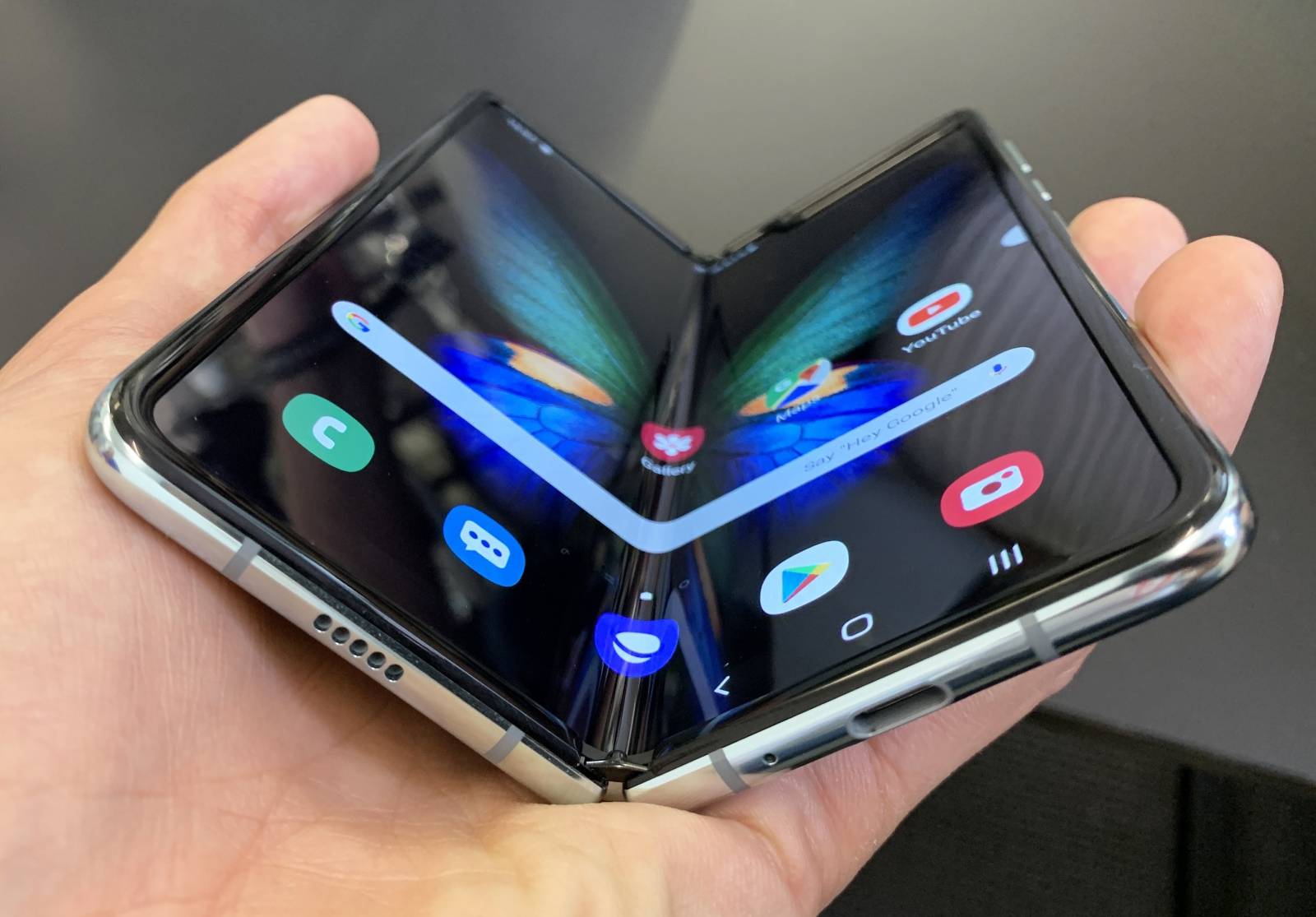 Delayed Samsung Galaxy Fold release date