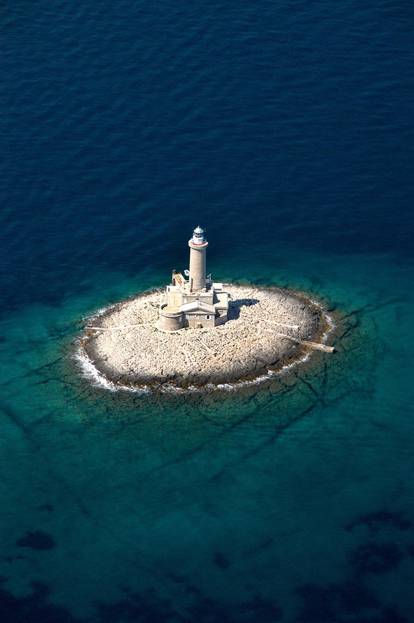 FOTO Prekrasni svjetionici koje možete iznajmiti na našoj obali