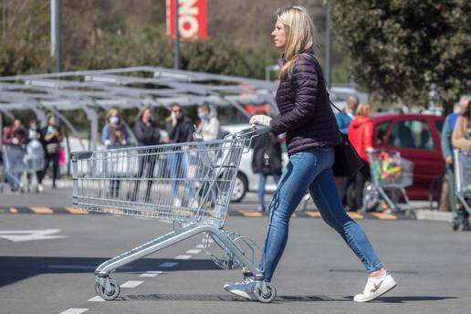 Vodič: Evo kako rade trgovine na Dan antifašističke borbe...