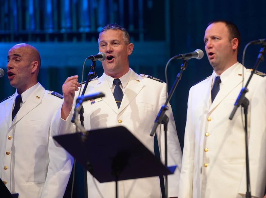 Zagreb: U KD Vatroslav Lisinski održan humanitarni koncert "Zovem prijatelje moje"