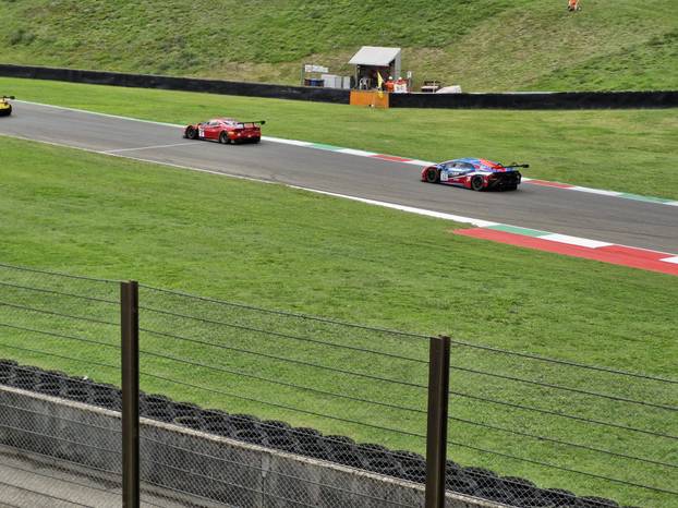 FOTO 24sata na utrci u Italiji. Pogledajte spektakl s hrvatskim vozačem za volanom Huracana