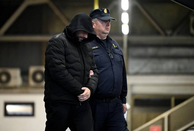 Zagreb: Privođenje uhićenih povezanih sa slučajem bolnice u Jankomiru