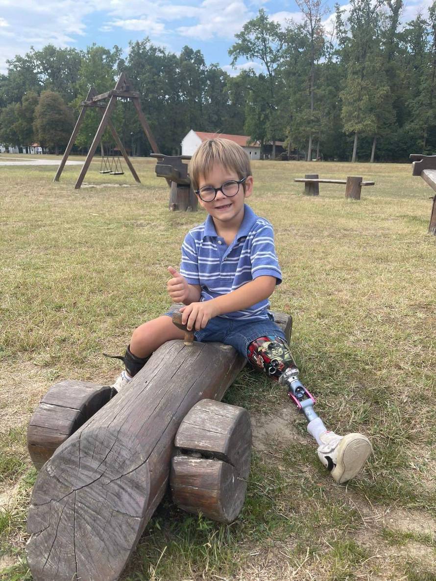 FOTO Maleni Šimun upoznao je svog heroja Modrića: 'Ispunila mu se želja, bio je bez riječi!'