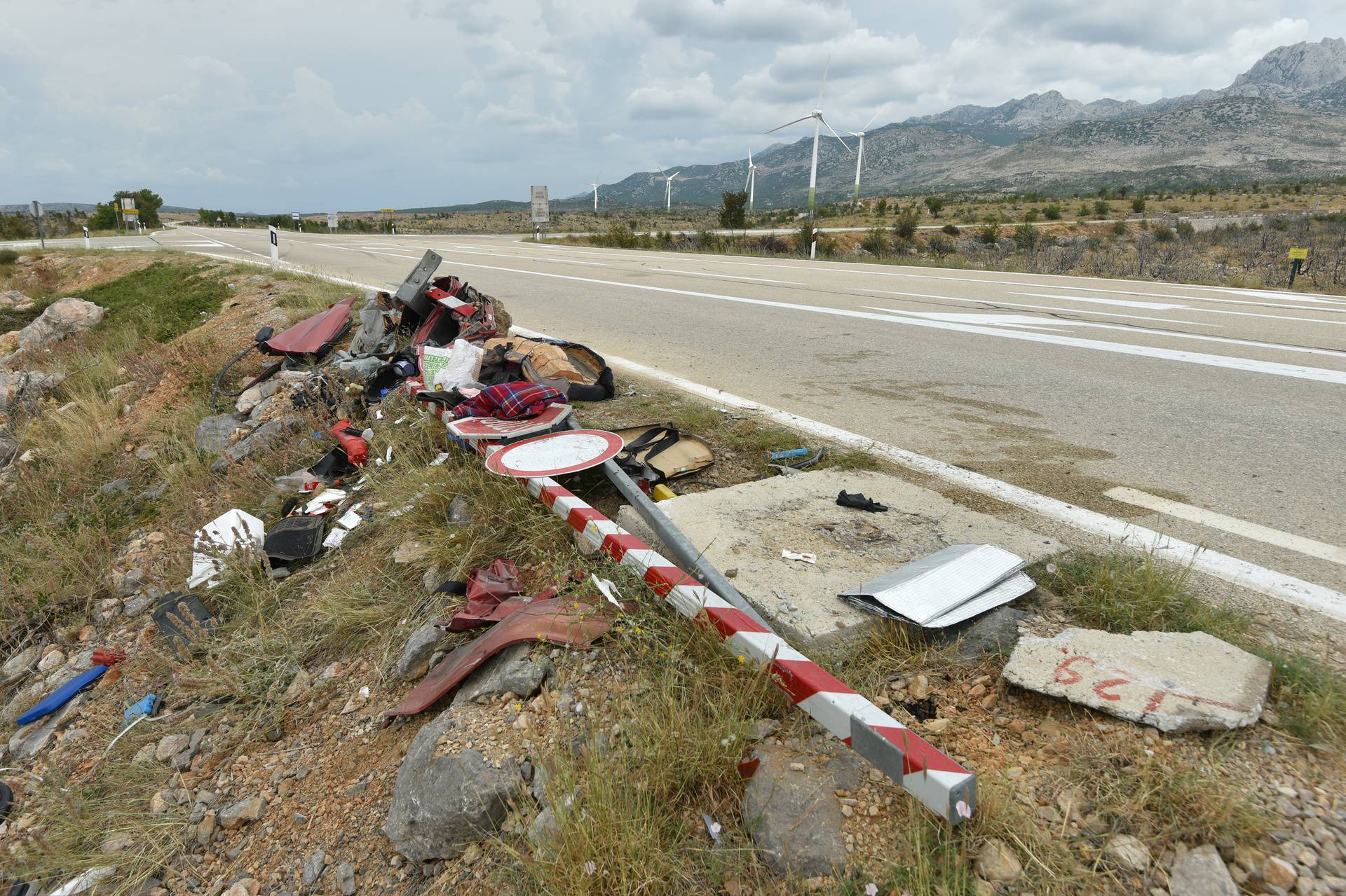 Vozača koji je skrivio tragediju kod Maslenice ispitali pa pustili