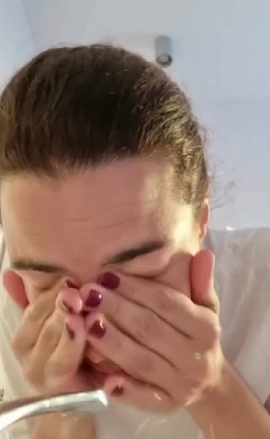 VIDEO Doris Pinčić pokazala je kako izgleda kad se probudi: 'Idemo u nove radne pobjede!'