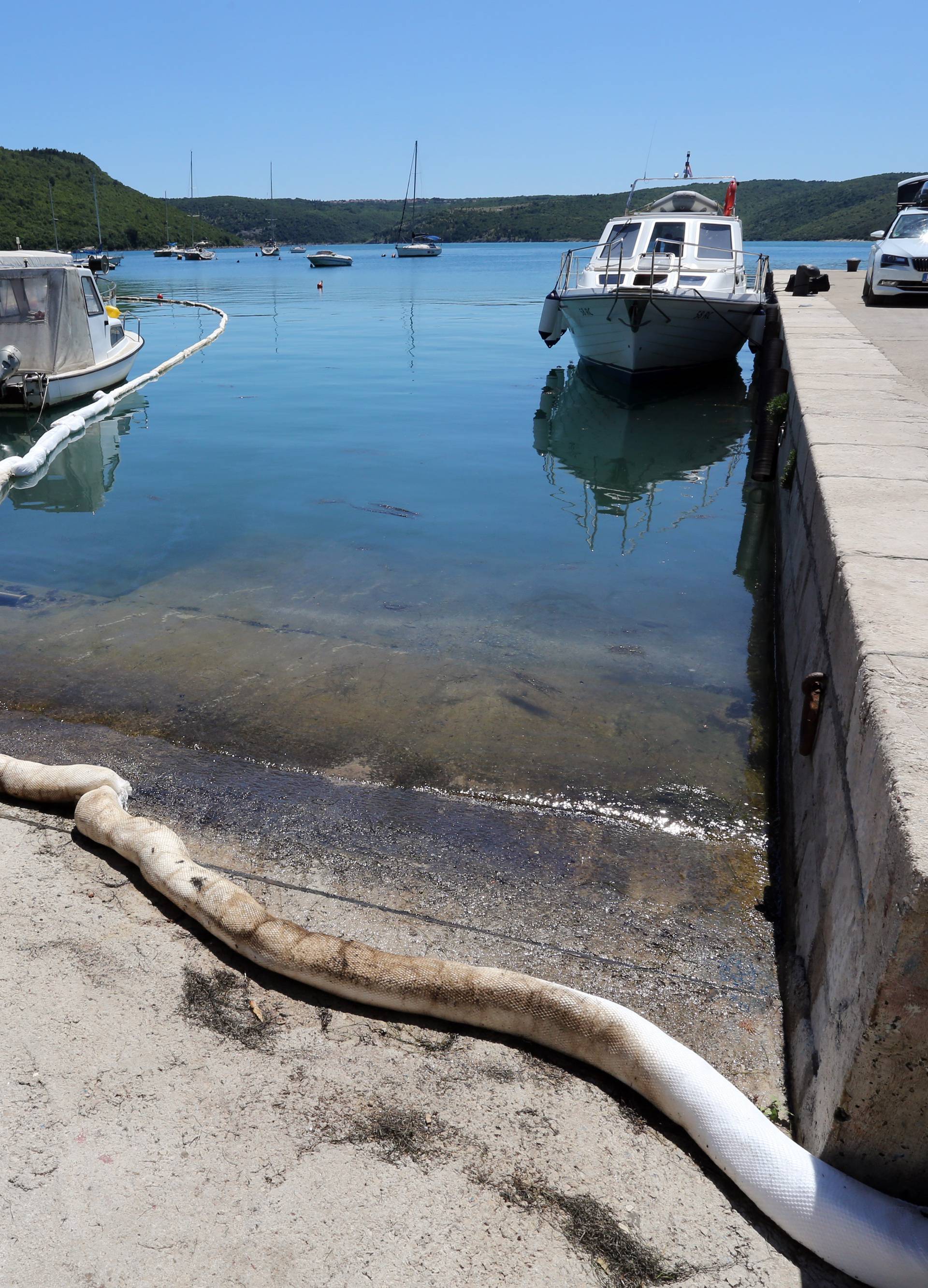 Trget: EkoloÅ¡ki incident zbog oneÄiÅ¡Äenja mora