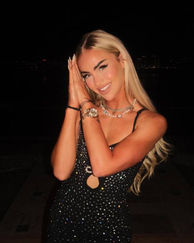 FOTO Alisha Lehmann 'zapalila' Oktoberfest; jedan detalj sve je otkrio o ljubavnom statusu...