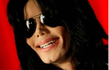 Kći Michaela Jacksona plakala na premijeri njegovog mjuzikla pa pobjegla prije samog kraja